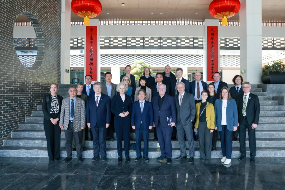 1770859762420075.png 2.png